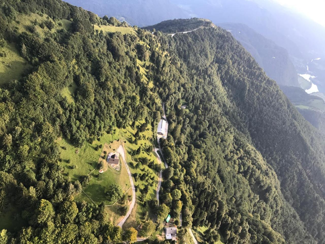 Eco Chalet Astramontana Tolmin Eksteriør bilde